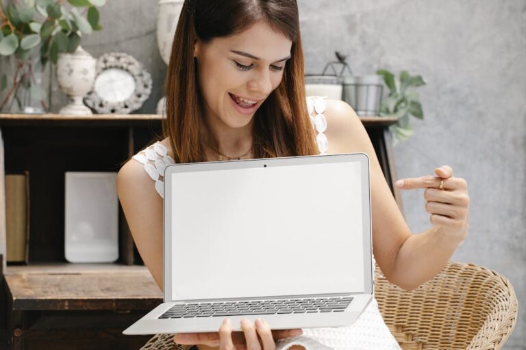 Building a Loyal Blog Audience: Strategies for Engagement and Growth